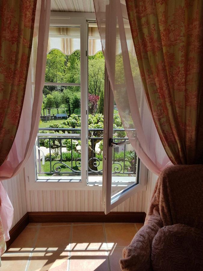 Sous Les Remparts Bed & Breakfast Solignac ภายนอก รูปภาพ